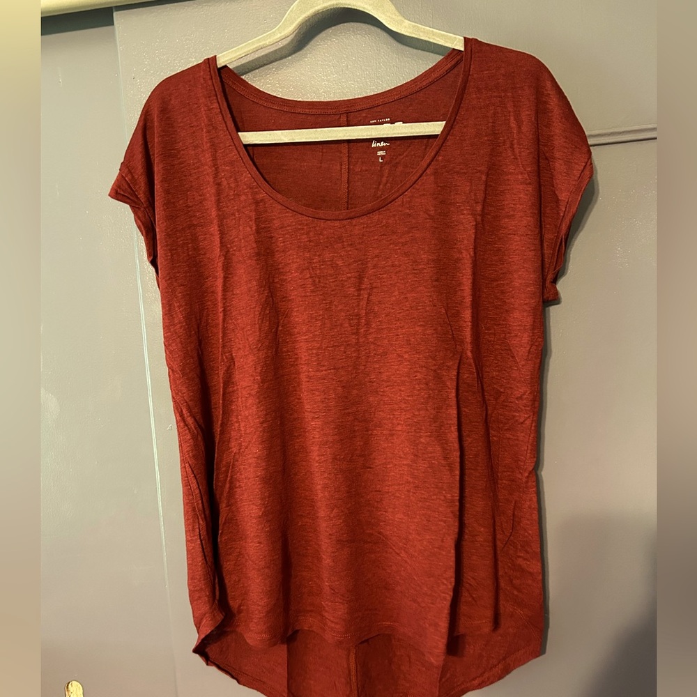 Maroon Loft cap sleeve linen tee